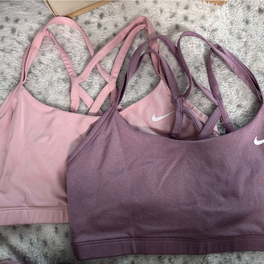 Nike Women's Sports Bras - Mauve and Blush